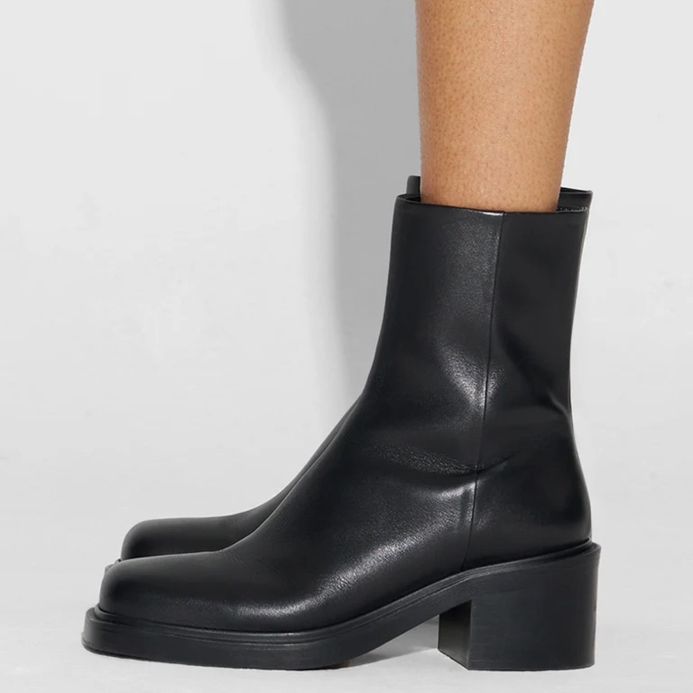 Aeyde Teddy Block Heel Boots - Picture 3 of 6